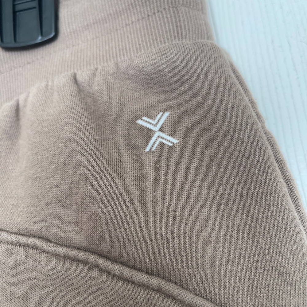 Xersion Taupe Jogger Sweatpants – Size XL | Fleece Lined Athleisure - Picture 7 of 9